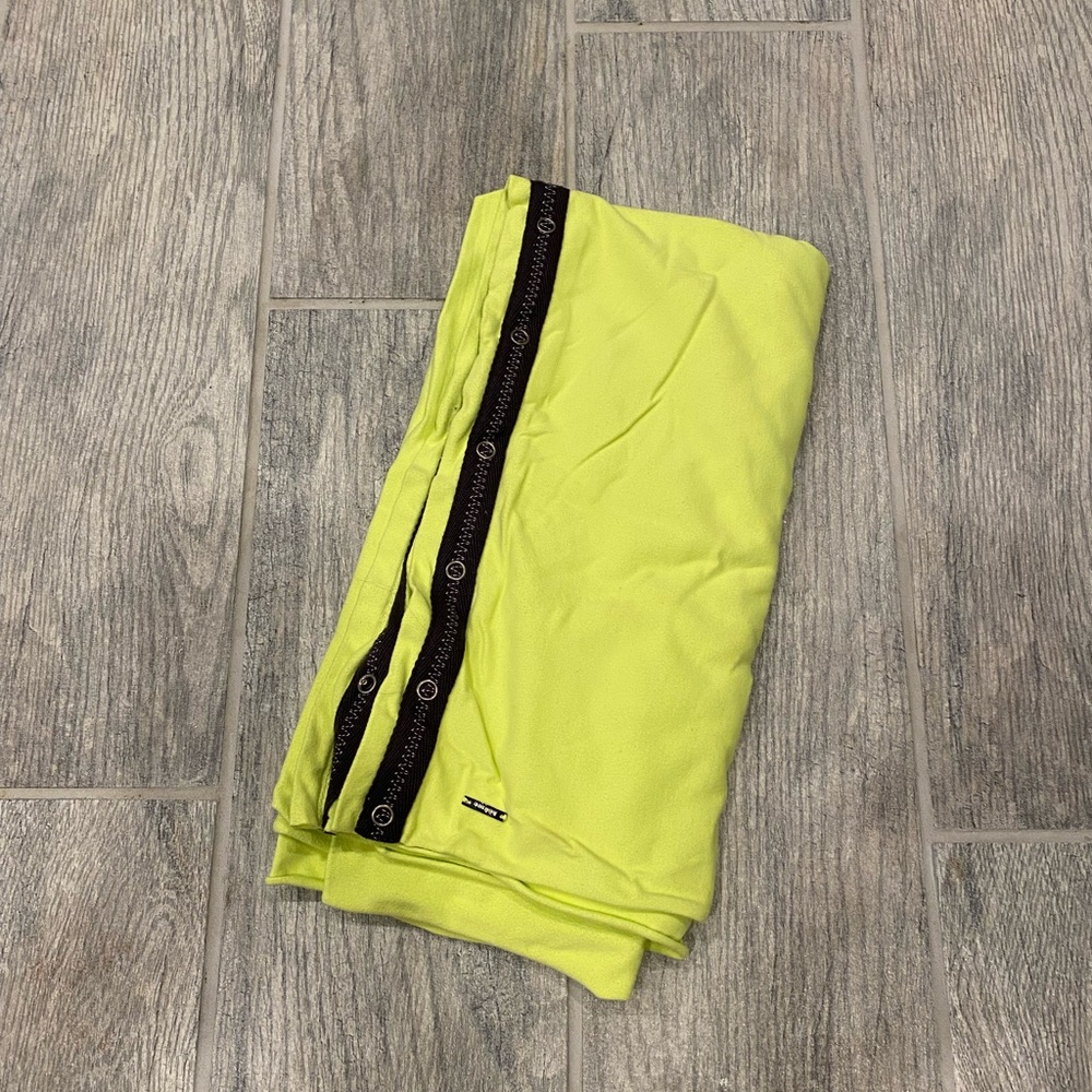 Lululemon Athletica Customizable Snap Scarf